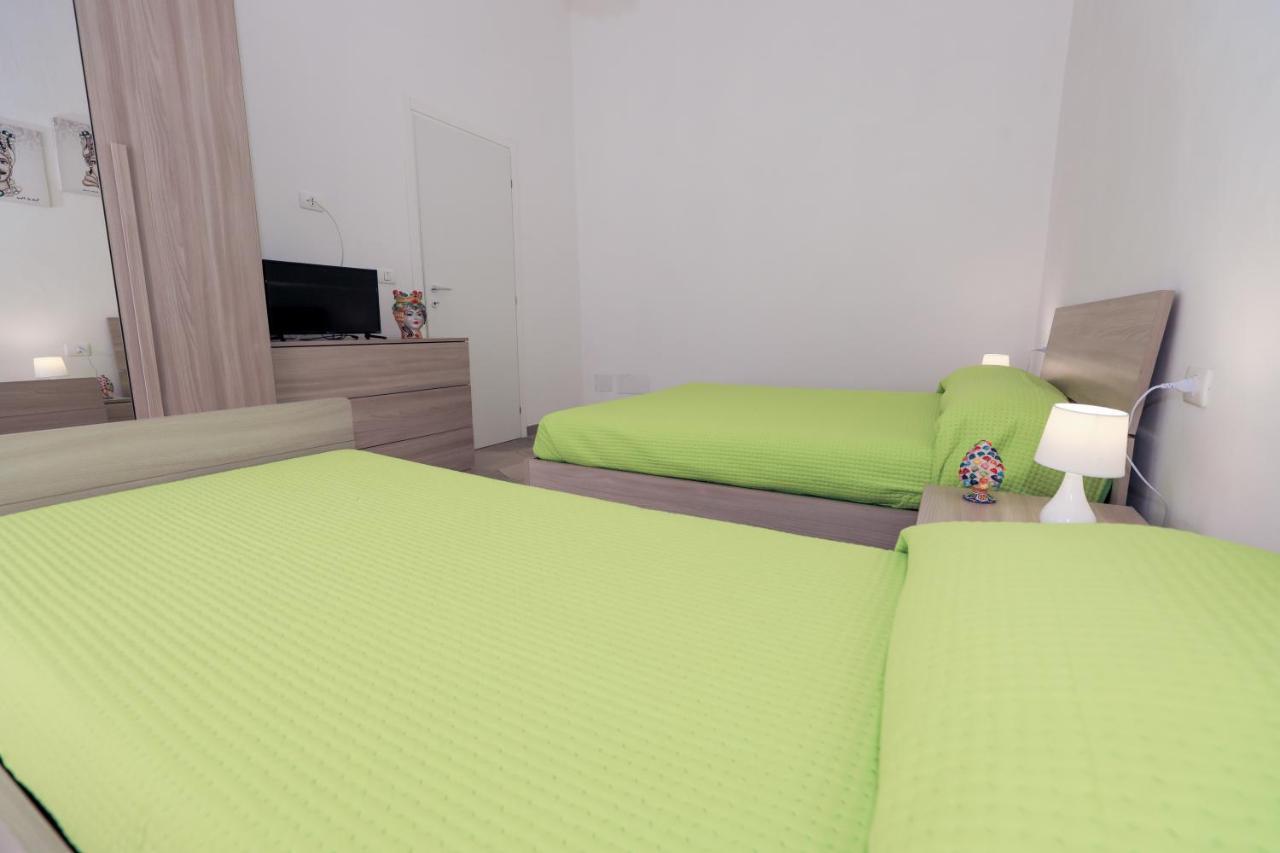 Casa Caruso Corso Garibaldi Apartment อาโวลา ภายนอก รูปภาพ